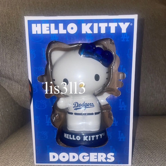 Hello Kitty Dodgers Bobblehead 🎀 - Picture 4 of 7